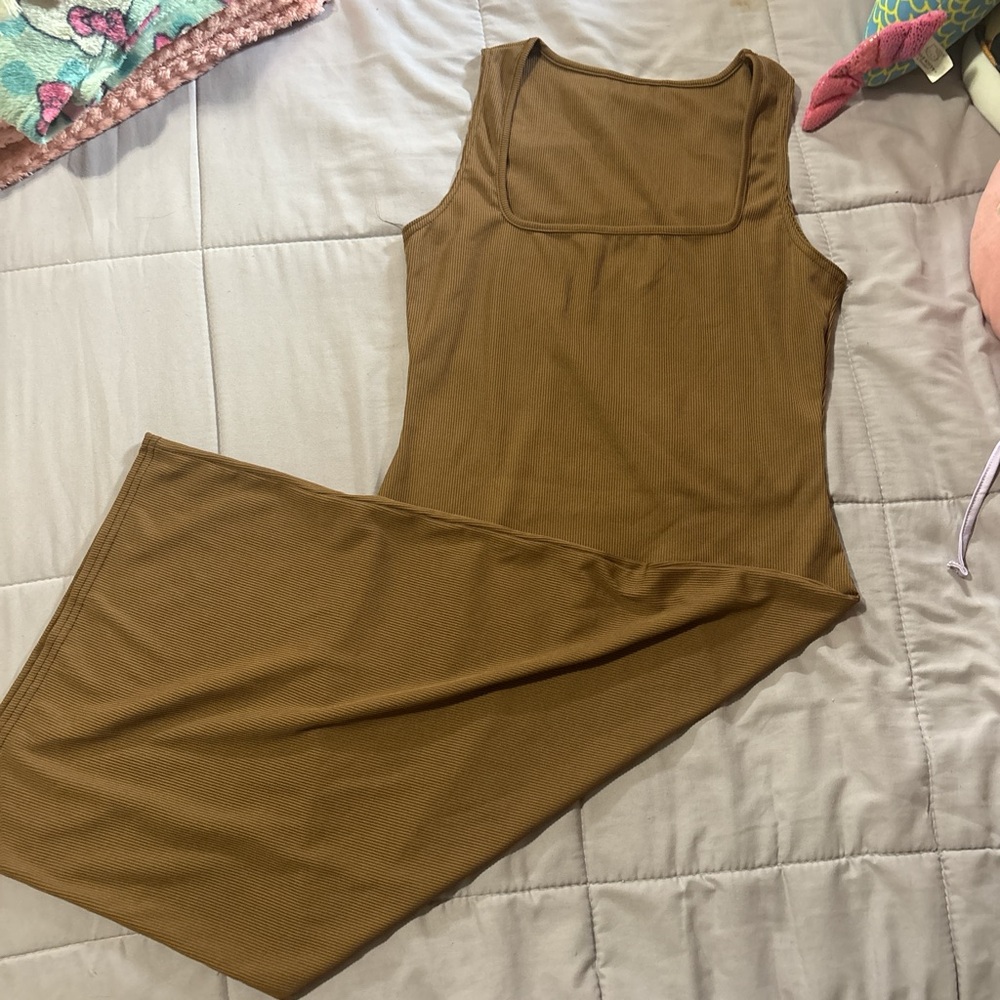 Elegant Brown Maxi Dress